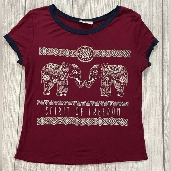 FRENCH PASTRY Women’s Burgundy Spirit of Freedom Elephant Top Size Medium - Picture 1 of 11